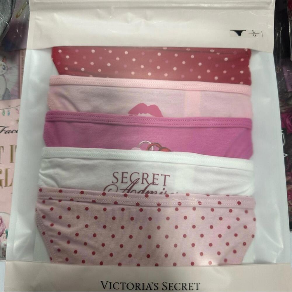 Victoria's Secret cotton v-string Panties